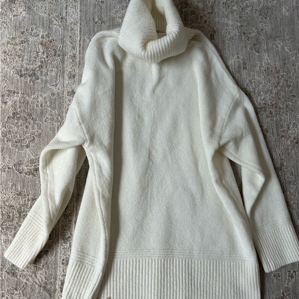 Womens MNG Wool Blend Medium Ivory Turtle Neck Sweater Boho Elegant Minimalist - Picture 5 of 8
